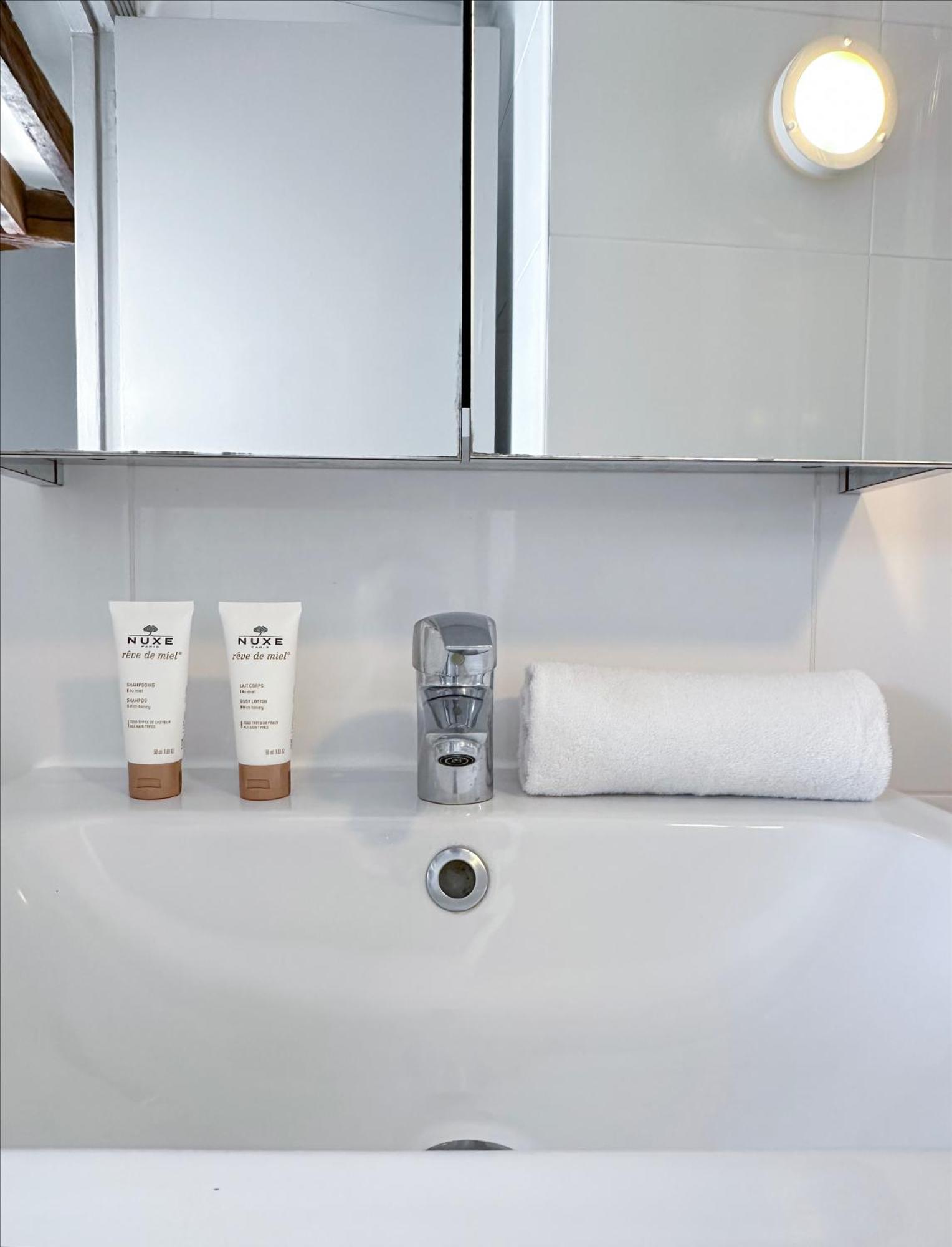 شقة Chic Flat In Pantheon & Luxembourg Garden باريس المظهر الخارجي الصورة