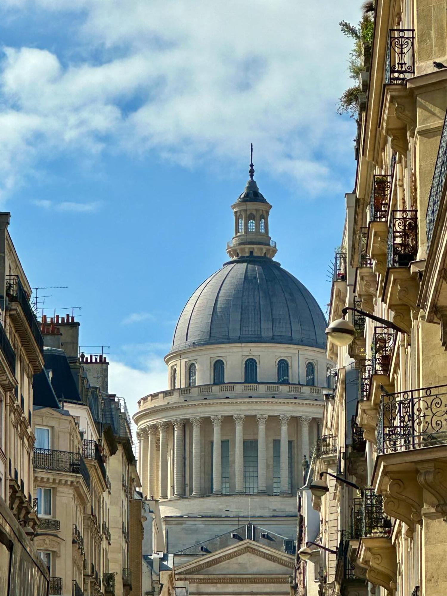 شقة Chic Flat In Pantheon & Luxembourg Garden باريس المظهر الخارجي الصورة